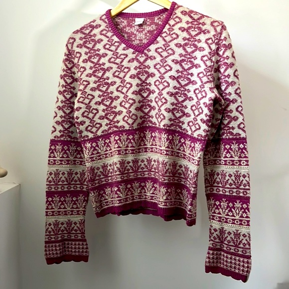 Sweater. Wanama. Great pre-owned condition. - Picture 1 of 7